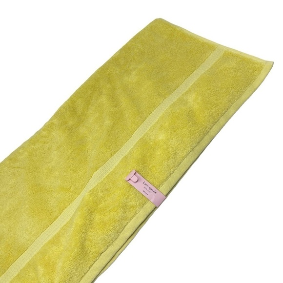 Kate Spade Goldfinch yellow Bath Towel NWT - Picture 2 of 6